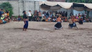 Semarak Peresean 2025 di Bagik Polak Barat, Warga Antusias Dukung Pelestarian Budaya